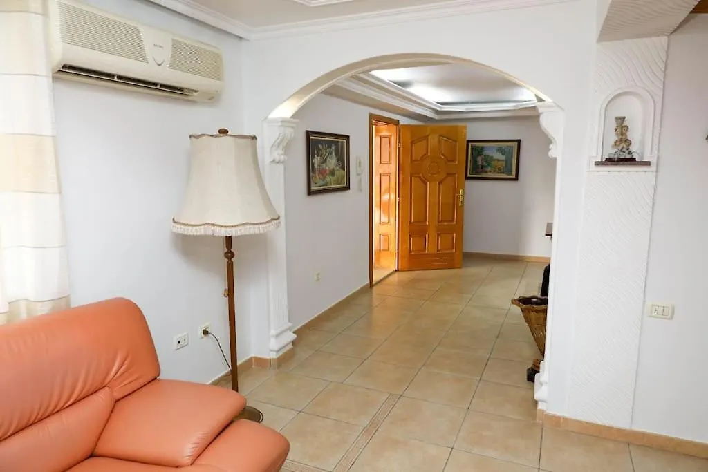 Vila Tirana 98 0*,  Albania